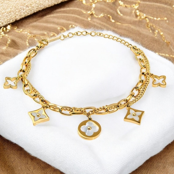 🆕️Elegant 18K Gold Plated Geometric Charms Bracelet – Mother of Pearl Inlay✨ - Picture 1 of 11